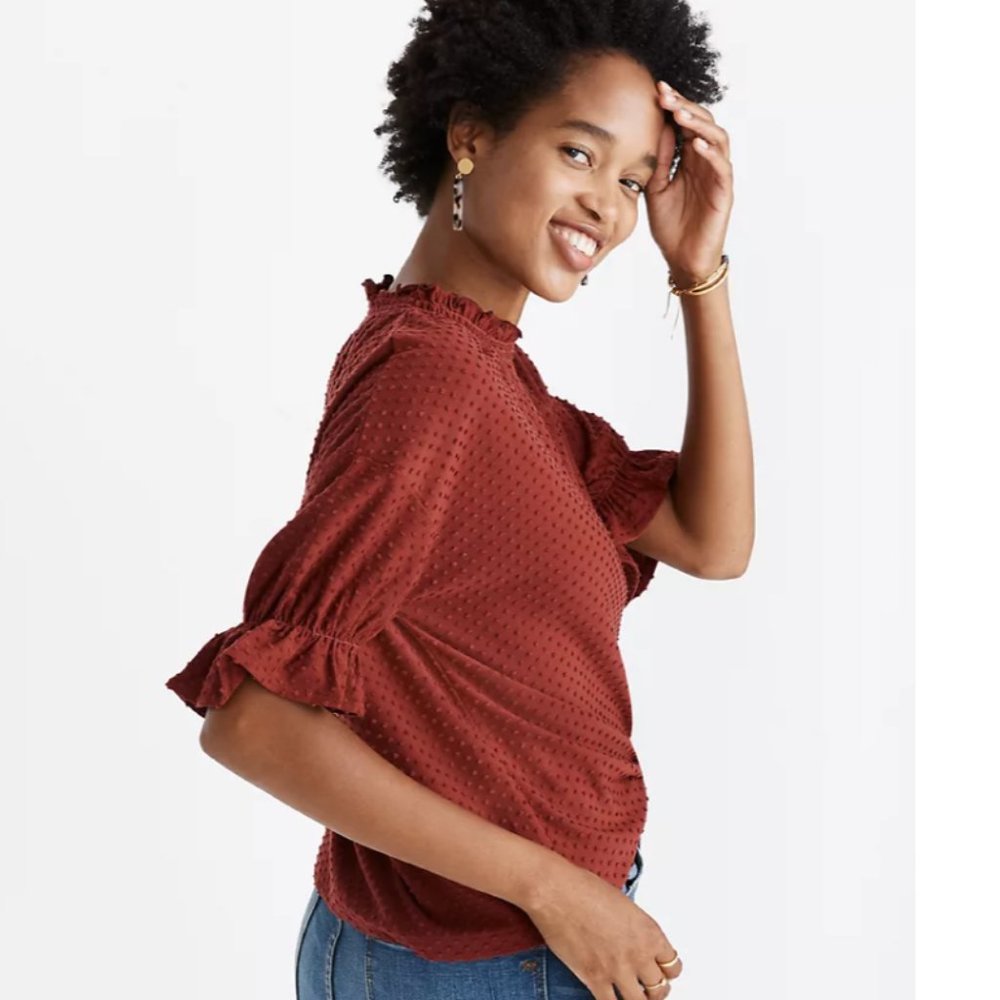 🦋 Madewell Texture & Thread Clipdot Ruffle Top - Picture 2 of 5